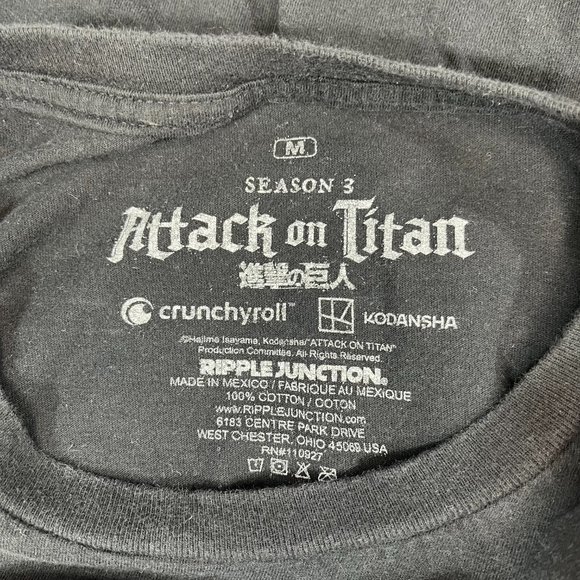 Attach On Titan Black Short Sleeve T-shirt Captain Levi Scout Regiment, Medium - Picture 6 of 7